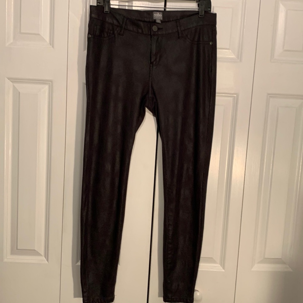 Great looking pants by NY&Co print in black size 8